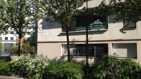 54557656a.jpg Idéal profession libérale, local commercial avec une terrasse